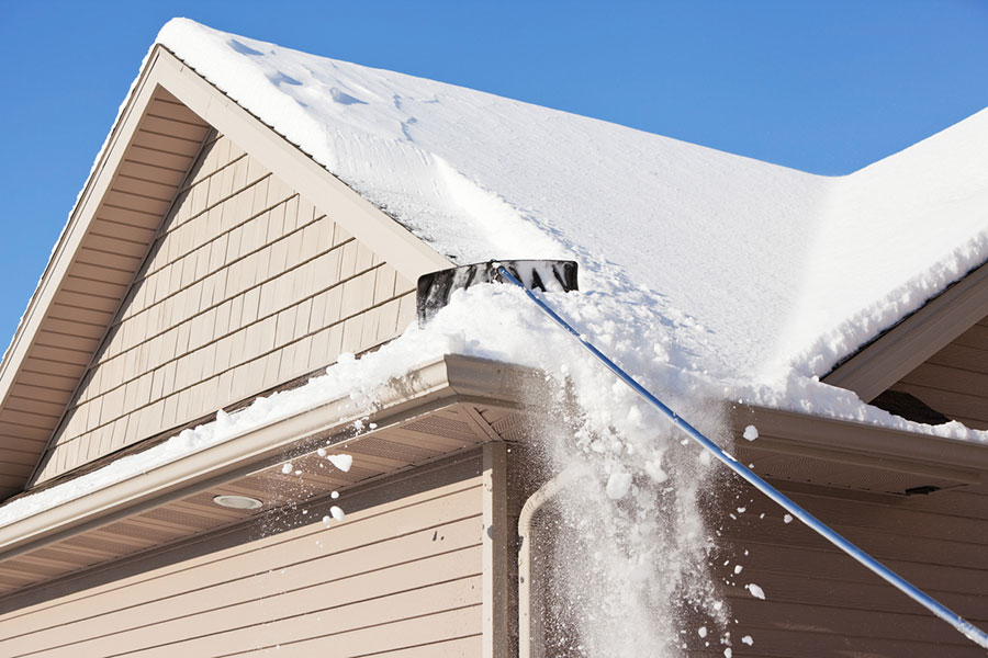 Removing Snow from Roof in Michigan